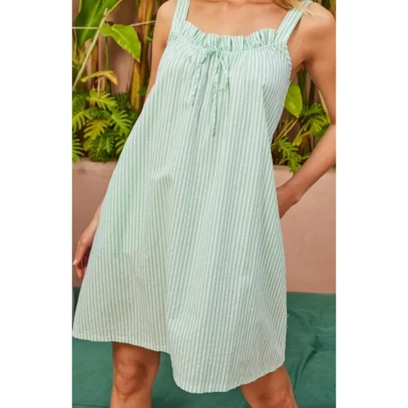 LAKE brand Alice Nightgown in Clover Leaf Green Seersucker Breezy Breathable M - Picture 3 of 3